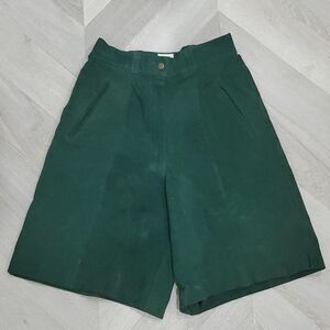Bedford Fair Vintage Women’s Dark Green High Waist Suede Shorts , Size 6